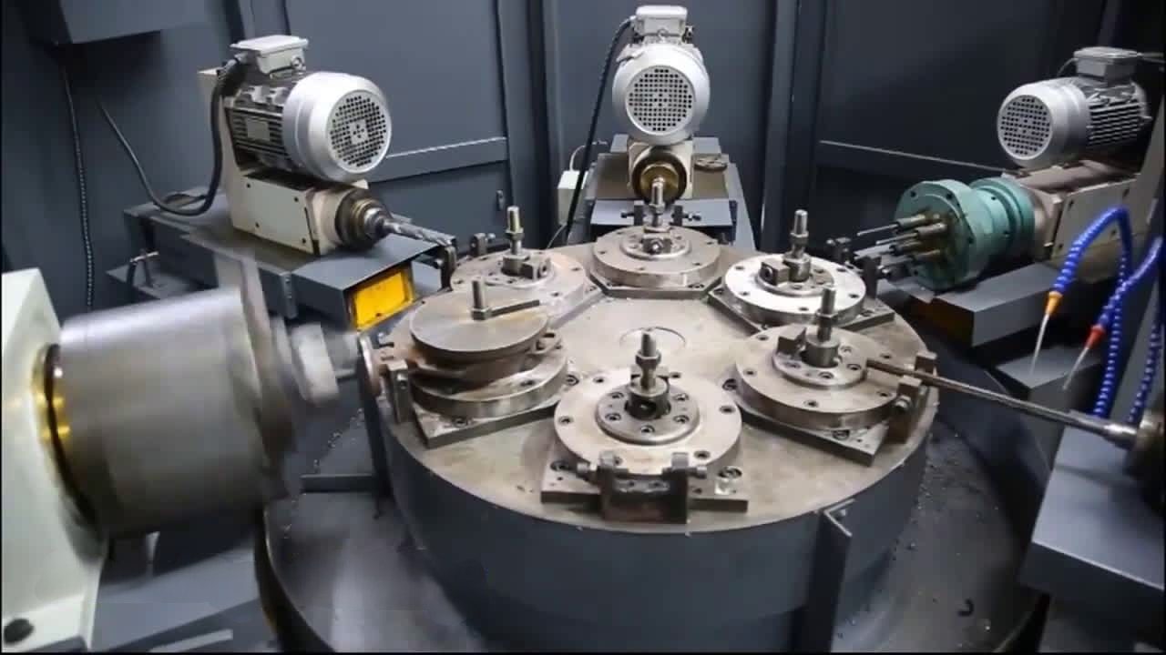 Equipamentos CNC dedicados para corpos de válvula e peças industriais de alta precisão.